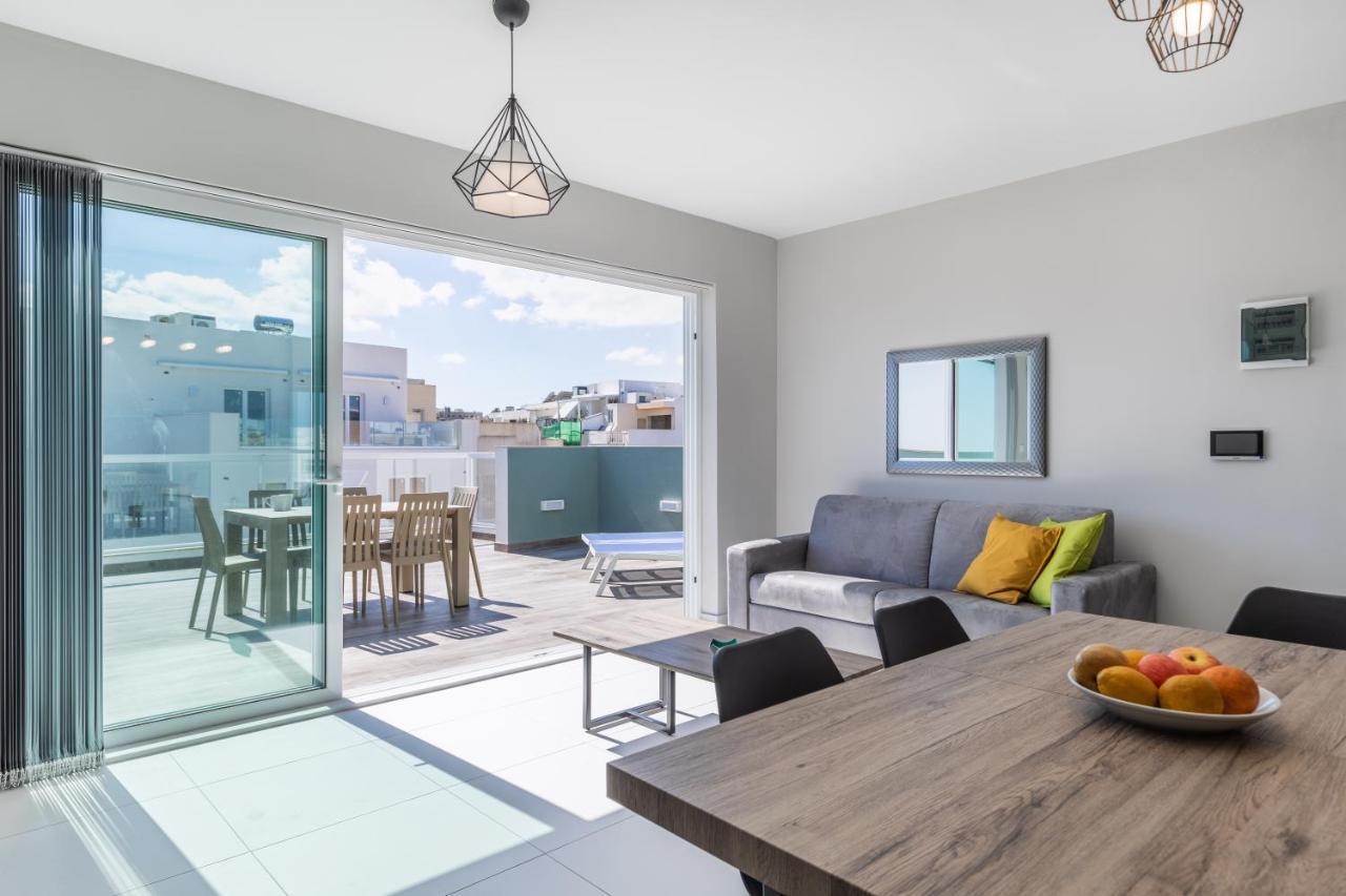 Unique Penthouse With Private Heated Jacuzzi, Close To Restaurants And Night Life Is-Swieqi Εξωτερικό φωτογραφία